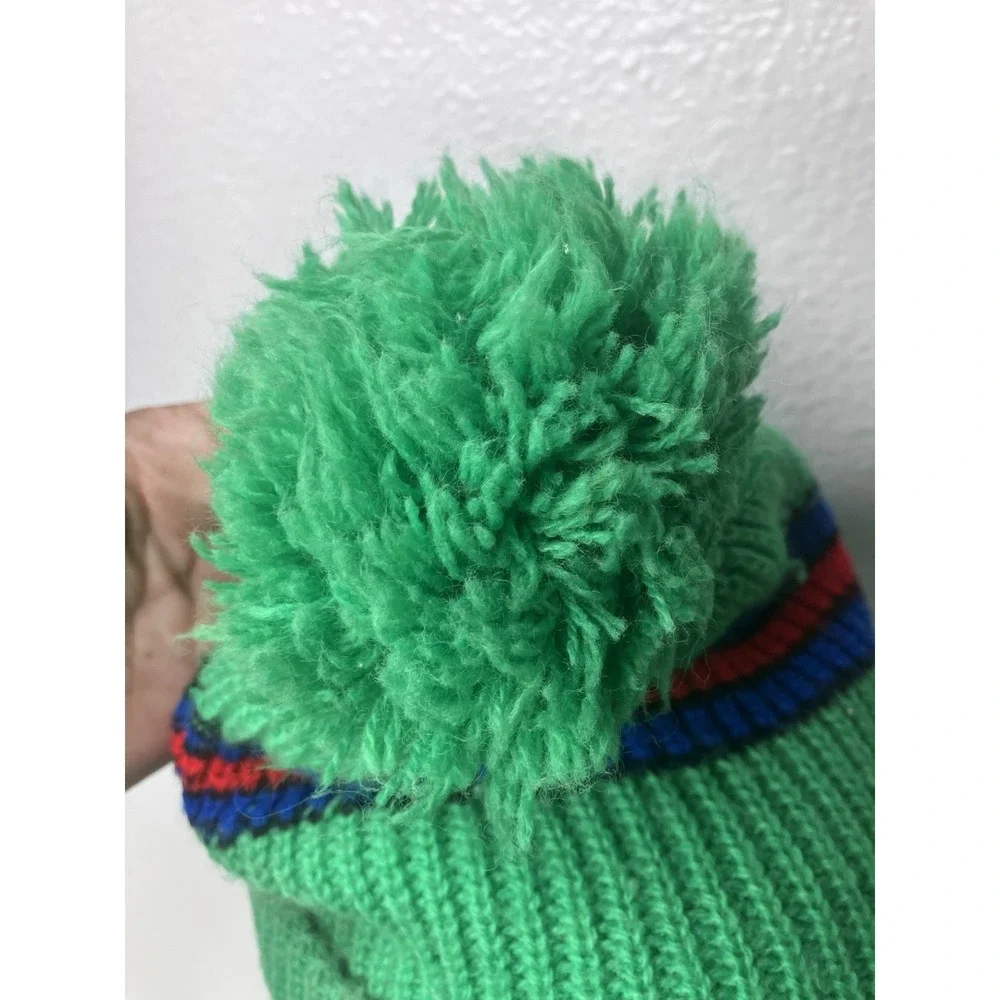 Vintage Ribbed Knit Beanie Kelly Green Winter Ski Hat Big Pom Pom Retro - Picture 4 of 8
